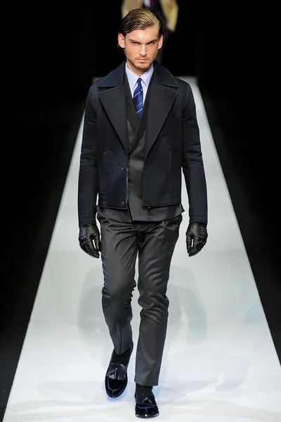Look 4